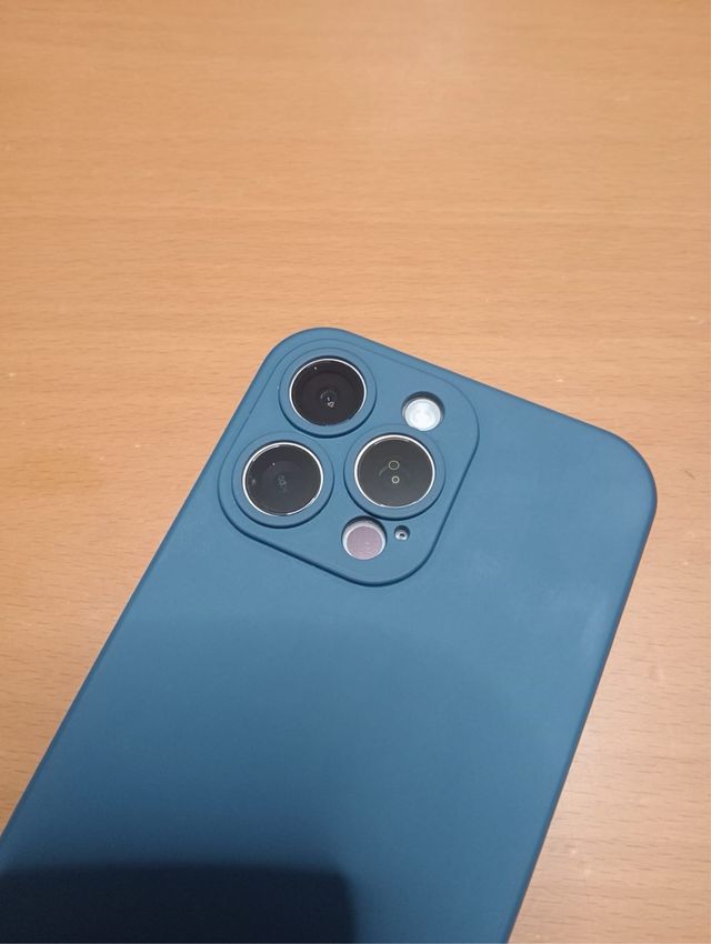 Custodia silicone iPhone 15 Pro Max