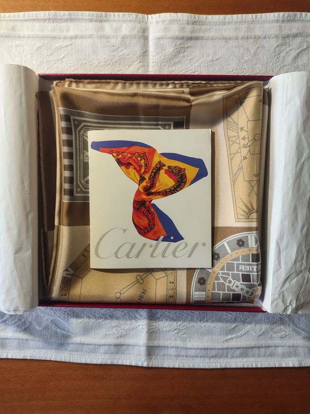 Foulard di seta Cartier originale confezionato 