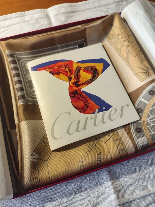 Foulard di seta Cartier originale confezionato 