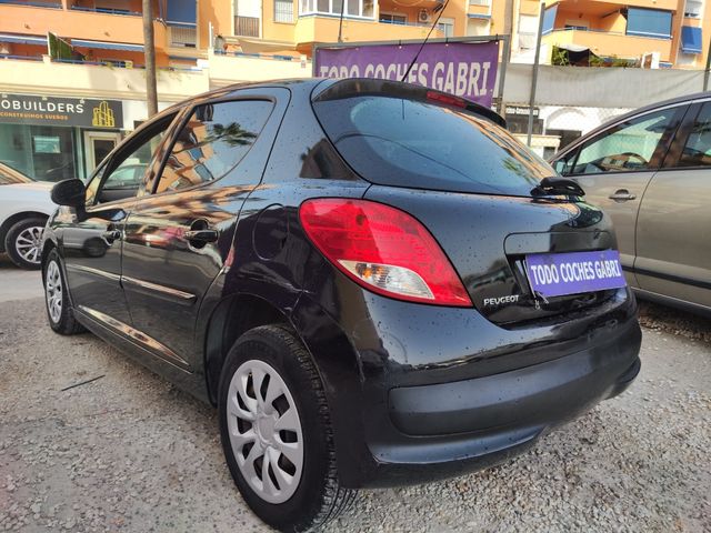 Peugeot 207 2012