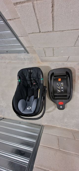 Coche de bebé(Pack completo) LIONELO- como nuevo