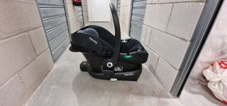 Coche de bebé(Pack completo) LIONELO- como nuevo