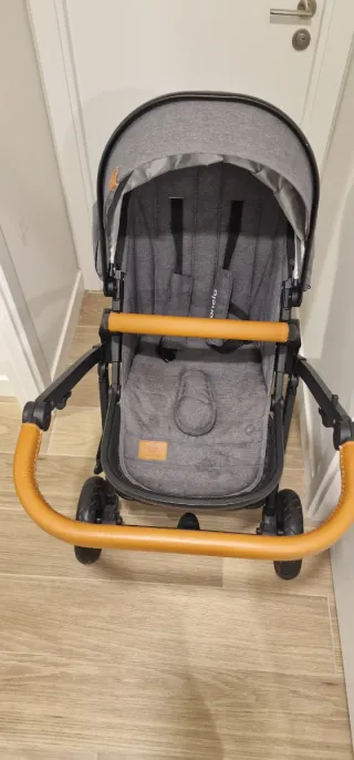 Coche de bebé(Pack completo) LIONELO- como nuevo
