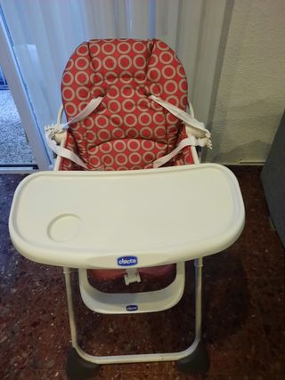 Trona Chicco roja con bandeja