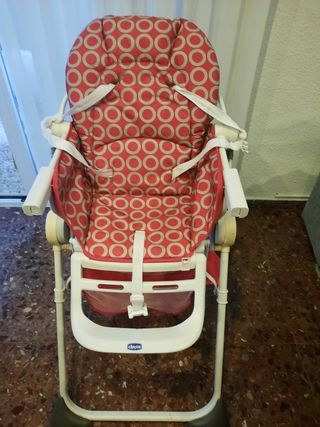 Trona Chicco roja con bandeja