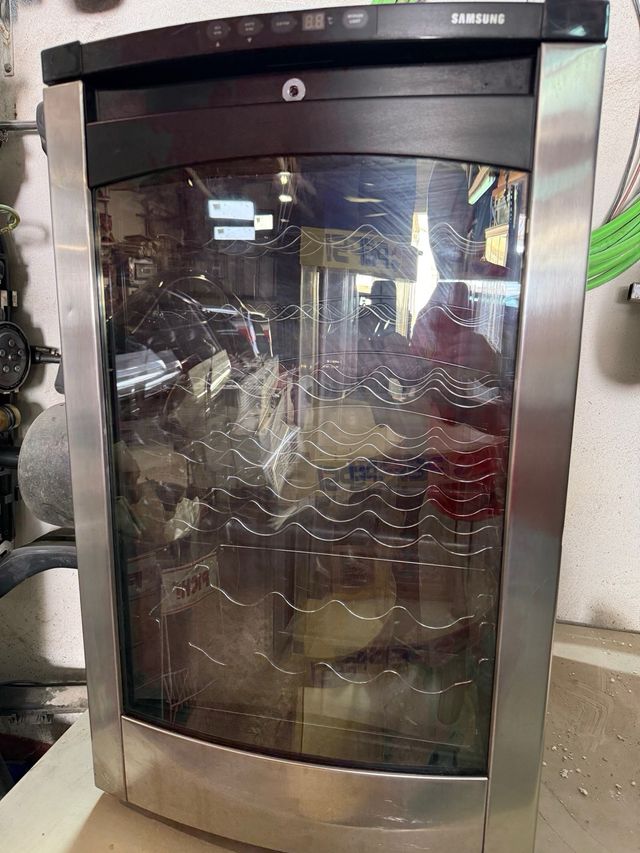 Botellero Samsung - 33 unidades para vino