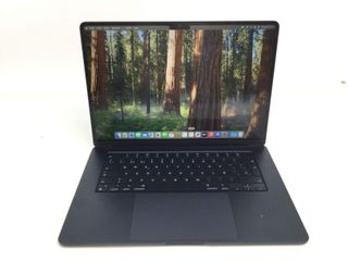 portatil apple apple macbook air m3 8-core 4.0 15 (10gpu) (2024) (a3114)