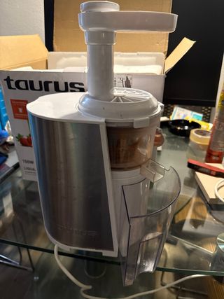 Licuadora Taurus Liquajuice Legend PRENSADO