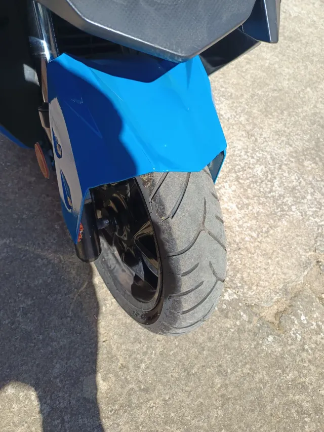 Sym Cruisym 300 - Scooter Azul