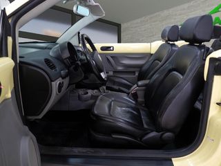 VOLKSWAGEN Beetle BEETLE 1.9 TDI Cabrio