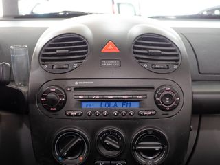 VOLKSWAGEN Beetle BEETLE 1.9 TDI Cabrio