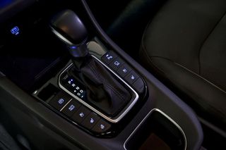 Hyundai IONIQ   1.6 GDI HEV Style DCT 