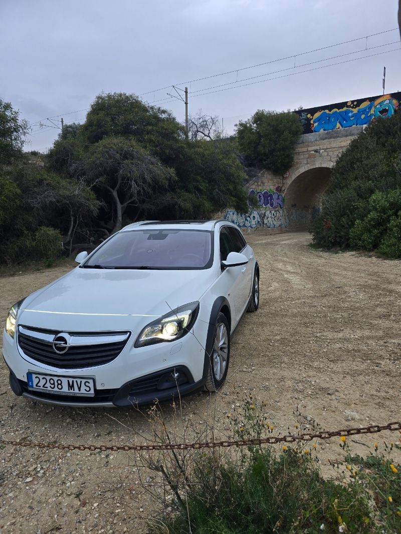 Opel Insignia 2015 - foto 1
