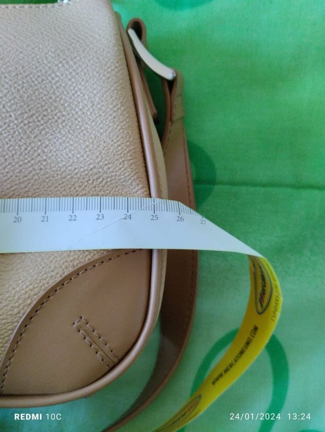 Borsetta ascellare Carpisa beige