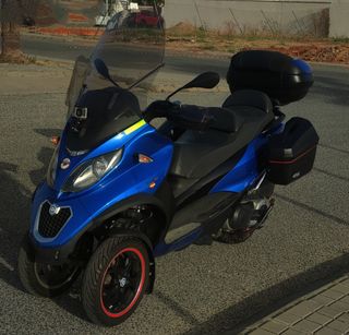 Piaggio MP3 500cc: ¡Scooter 3 ruedas!