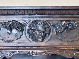 Armario tallado madera antiguo