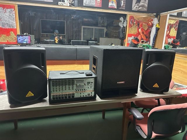 Equipo sonido Completo Behringer & MCGREY