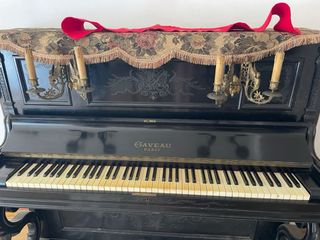 Piano Gaveau París antiguo