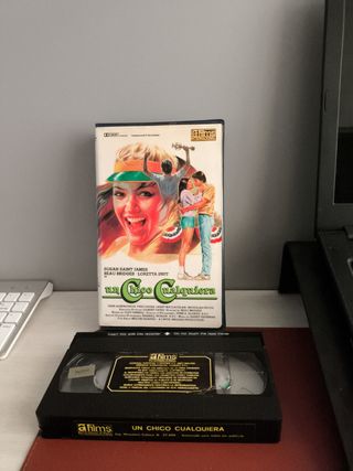 VHS Un chico cualquiera - Comedia romántica