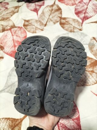 BOTAS SENDERISMO NIÑA Nº 26