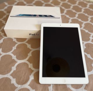 IMPECABLE iPad Air 16Gb Wifi + Celular plata