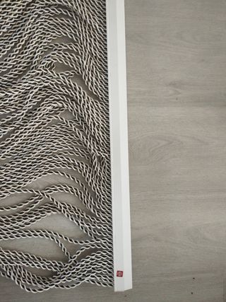 Cortina de plástico beige y negro