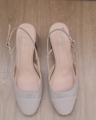 Zapatos tacón color crema