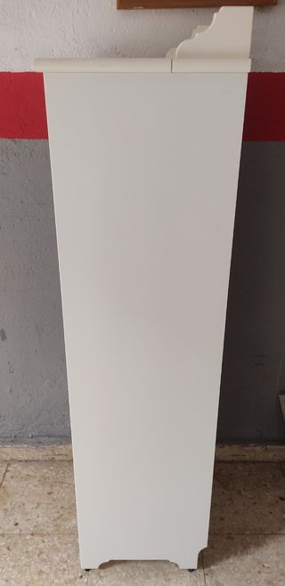 Mueble baño blanco con cristal