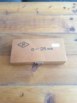 Calibre 0-25mm: Herramienta de medición