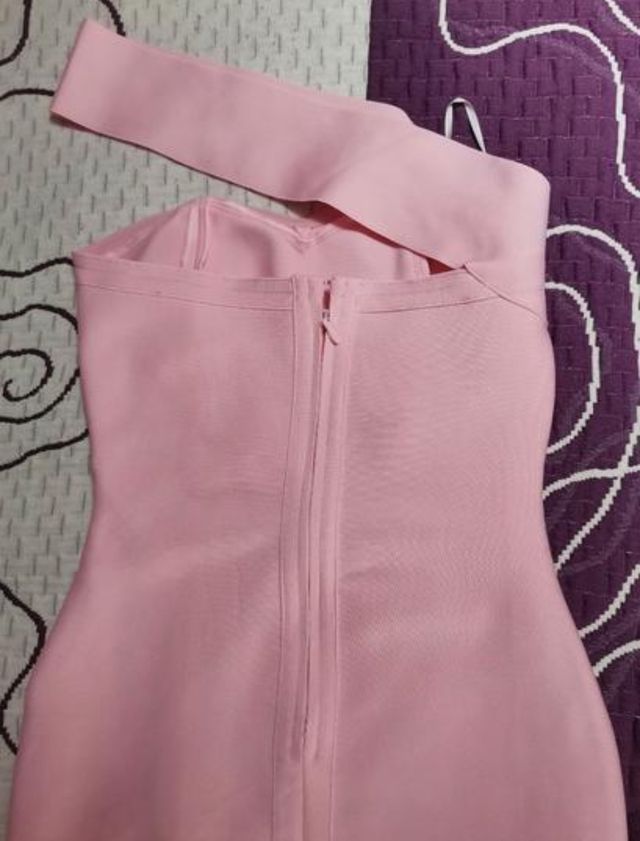 Vestido de vendaje de un hombro