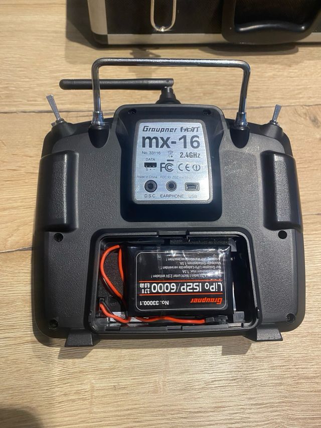 Emisora graupner hott mx-16