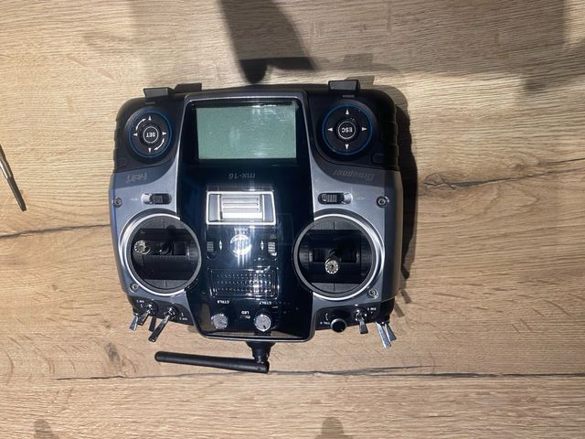 Emisora graupner hott mx-16