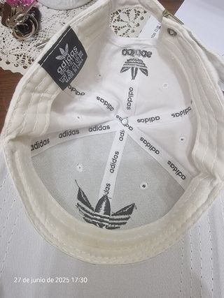 Gorra Adidas blanca