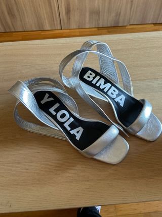 Sandalias Bimba y Lola Plata 37