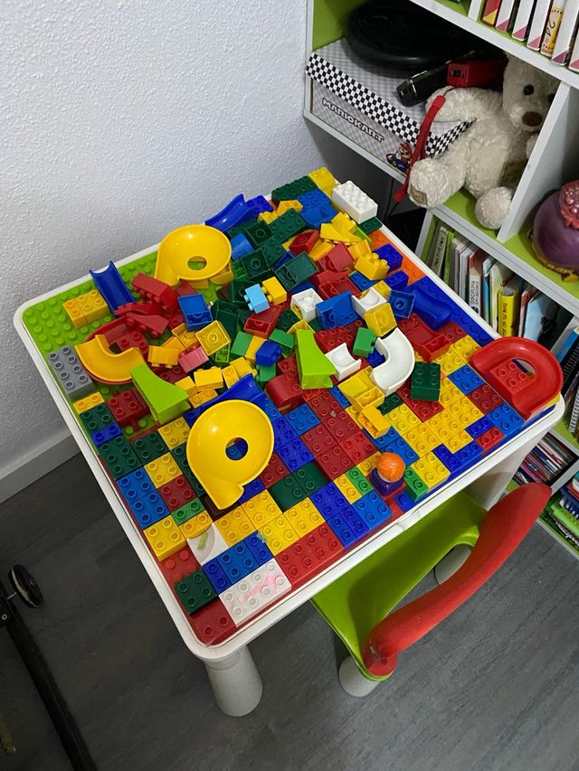 Mesa actividades LEGO - Multijuegos