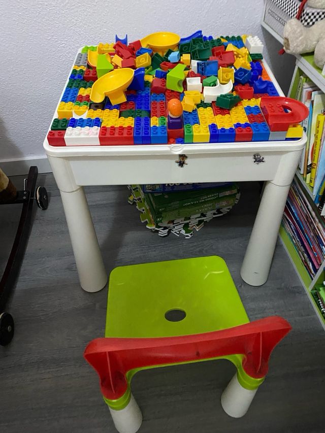 Mesa actividades LEGO - Multijuegos