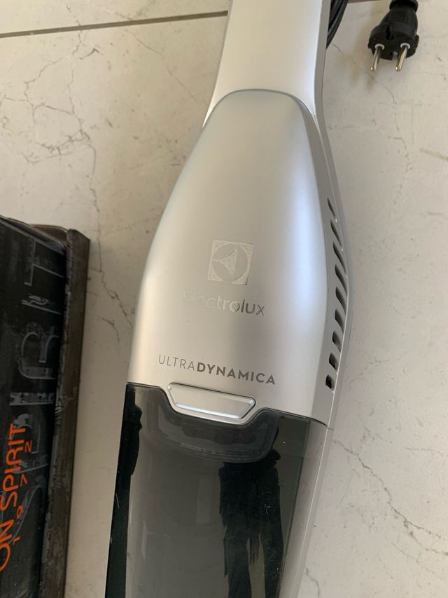 Aspirapolvere Electrolux  LEGGERO ULTRADYNAMICA