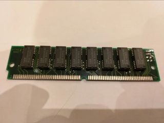 + SIMM de Memoria EDO Ram 8Mb