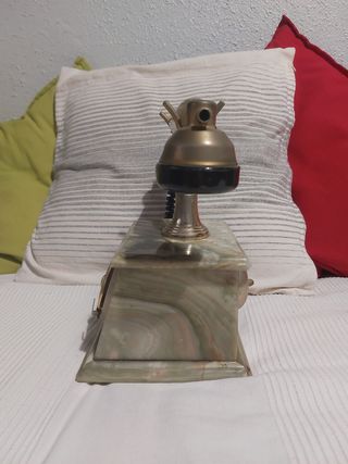 Teléfono antiguo de mármol