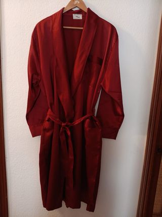 Bata roja Mass ana caballero