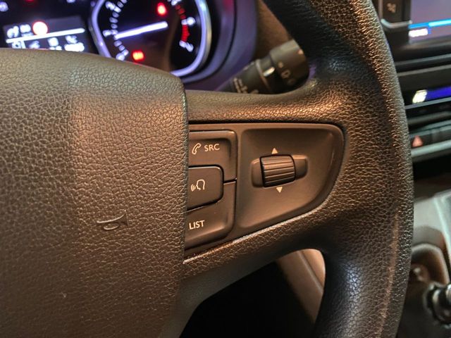 Peugeot Traveller Business 1.5 BlueHDi 120 Long 