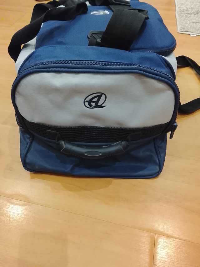 Maleta deportiva azul