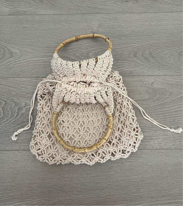 Bolso de mano de crochet