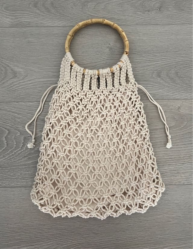Bolso de mano de crochet