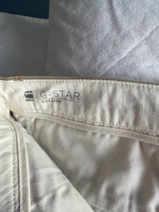 Pantalon de vestir de niño.  solo usado 1 vez