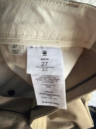 Pantalon de vestir de niño.  solo usado 1 vez
