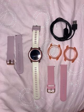 Smartwatch con caja+ 3 correas + 3 protectores