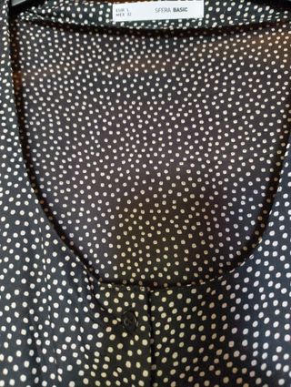 Blusa Sfera lunares L - negra y blanca