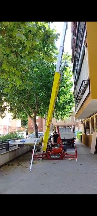 Alquiler elevador para MUDANZA Y REFORMAS Madrid