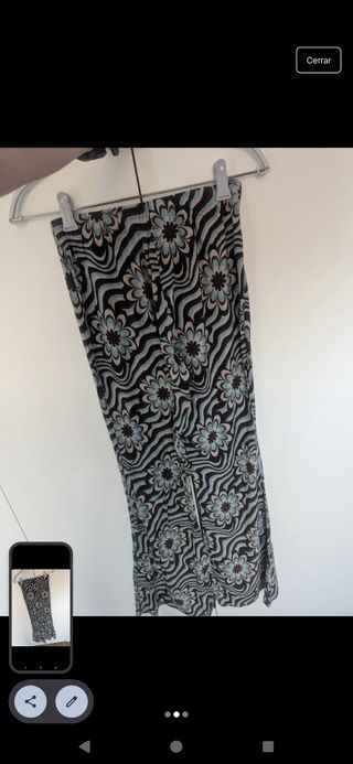 Pantalones acampanados negros y azules